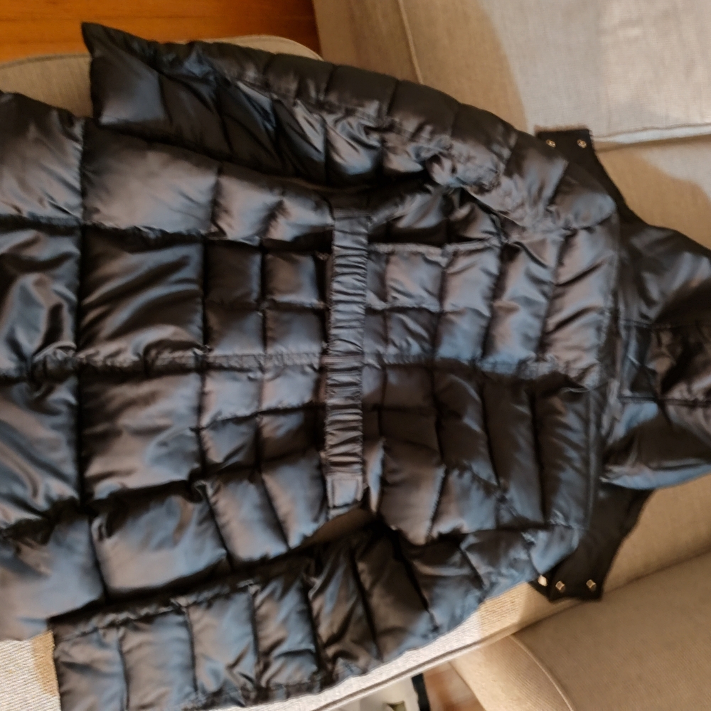 "Last Call" Women's Nine West Luxurious Black Quilted Coat with Faux Fur Trim - Picture 5 of 6